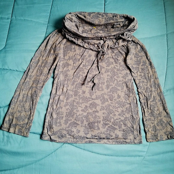 Lole Cowl Neck, Long Sleeve, Sheer Burnout Grey Top - Picture 1 of 6